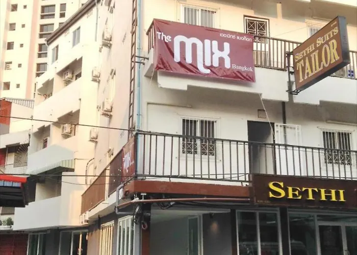 Where Convenience Meets The City 招待所