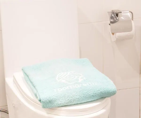招待所 Where Convenience Meets The City 曼谷